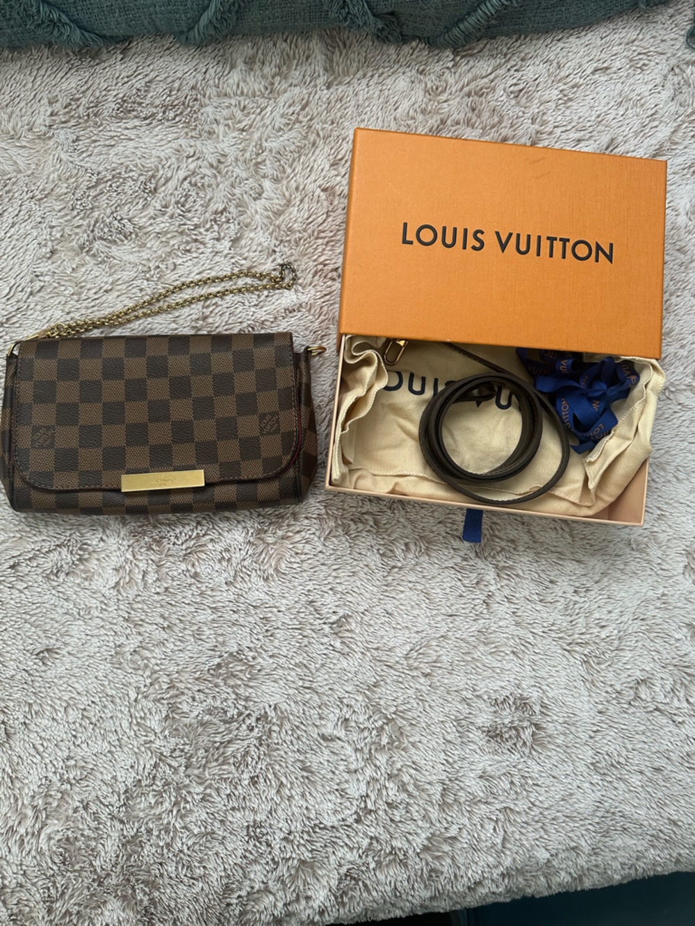 Louis Vuitton Favorite PM